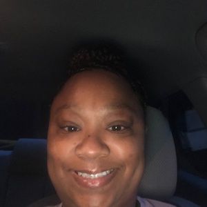 Meet your Posher, Kenesha